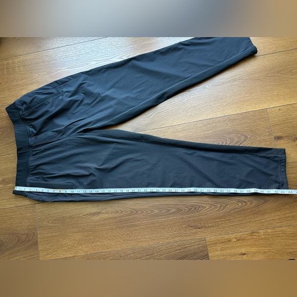Men’s lululemon athletica Carbon Black Joggers/pants Size L. Nwot - Picture 2 of 16